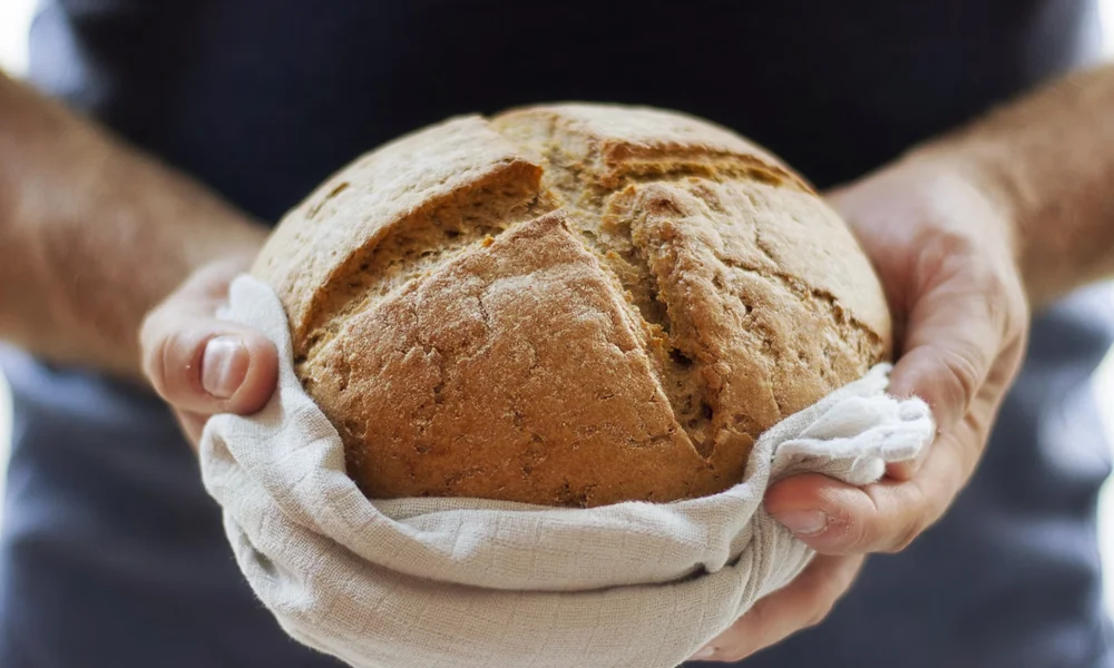 Chleb na wodzie… O gotowości do niesienia pomocy.