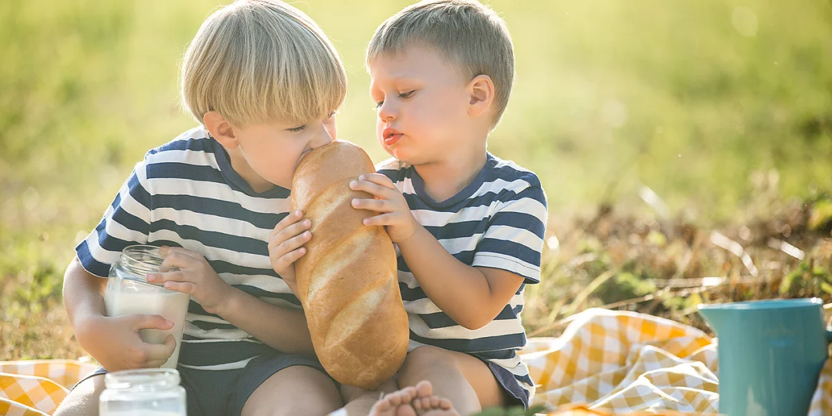 Dzielmy się chlebem: jak jedzenie może być aktem miłości i solidarności.