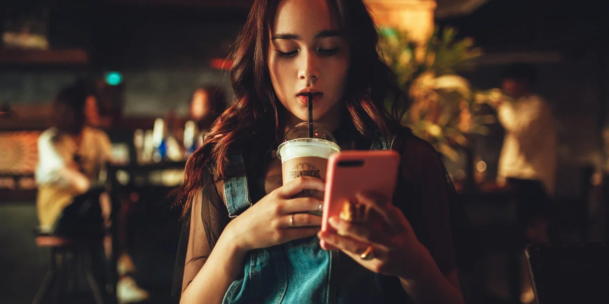 Odpoczynek offline – czyli co się stanie, gdy zostawiasz telefon w domu?